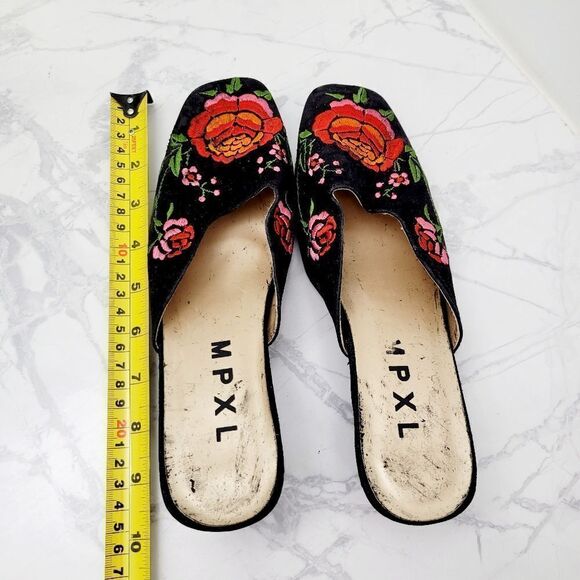 Vintage Y2K Asian Pattern Black Heels Shoes Size: 6.5US - Picture 8 of 8
